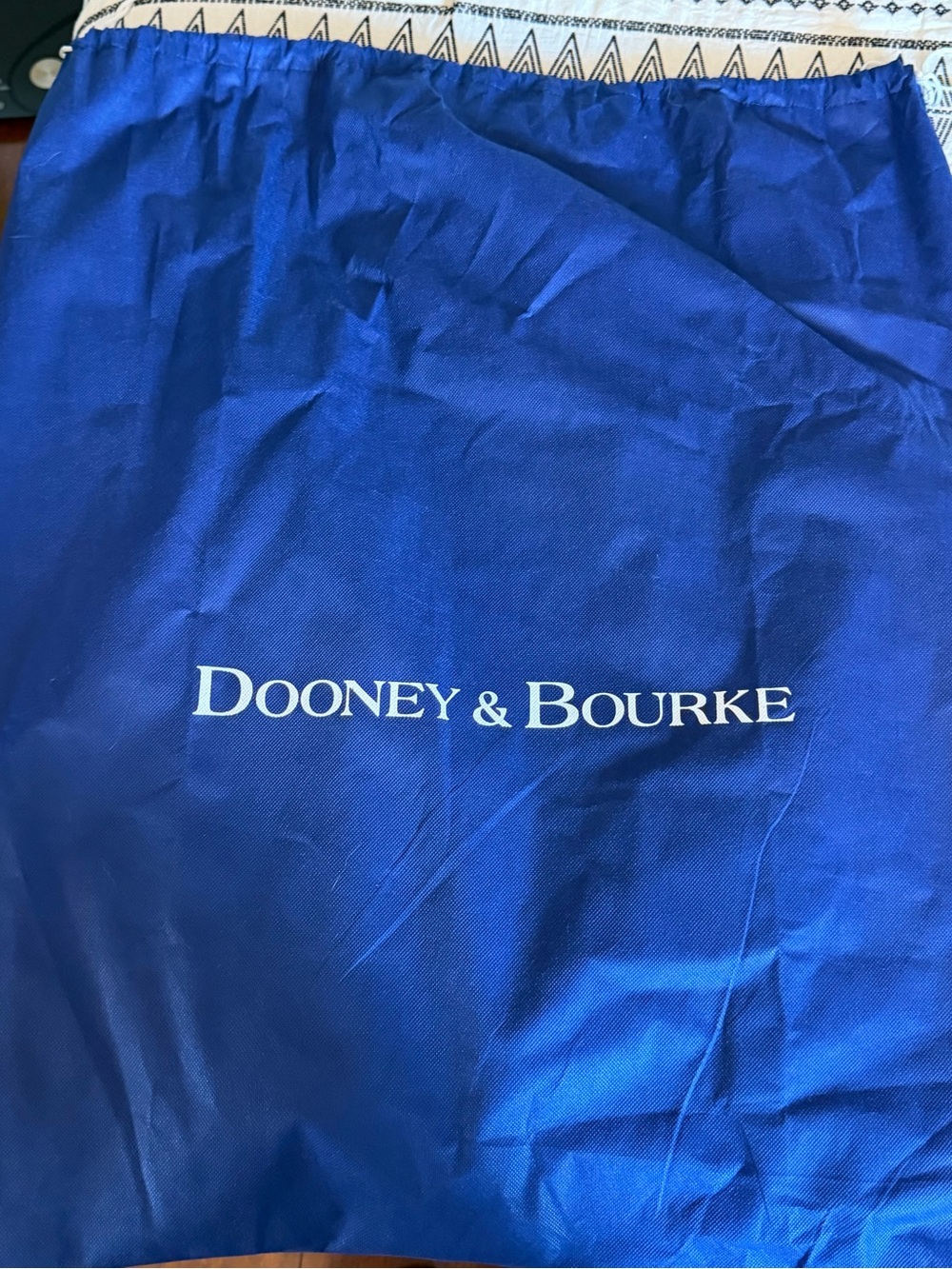 NWT Dooney & Bourke Russel Pebbly Gray Tote with duster - Picture 2 of 8